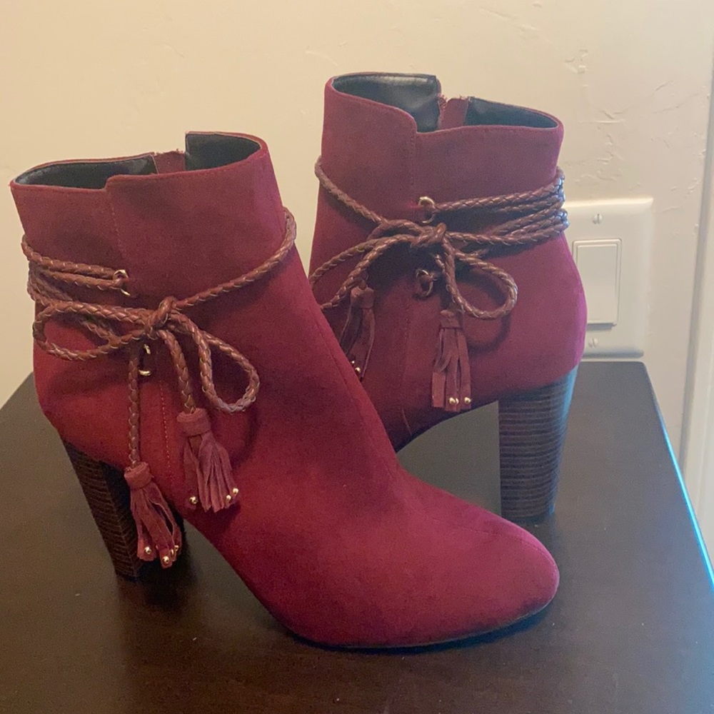 Thalia Sodi Maroon Suede Booties Size 10
